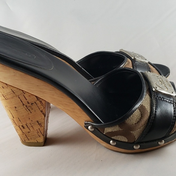 Coach Illisa Heels - Picture 5 of 6